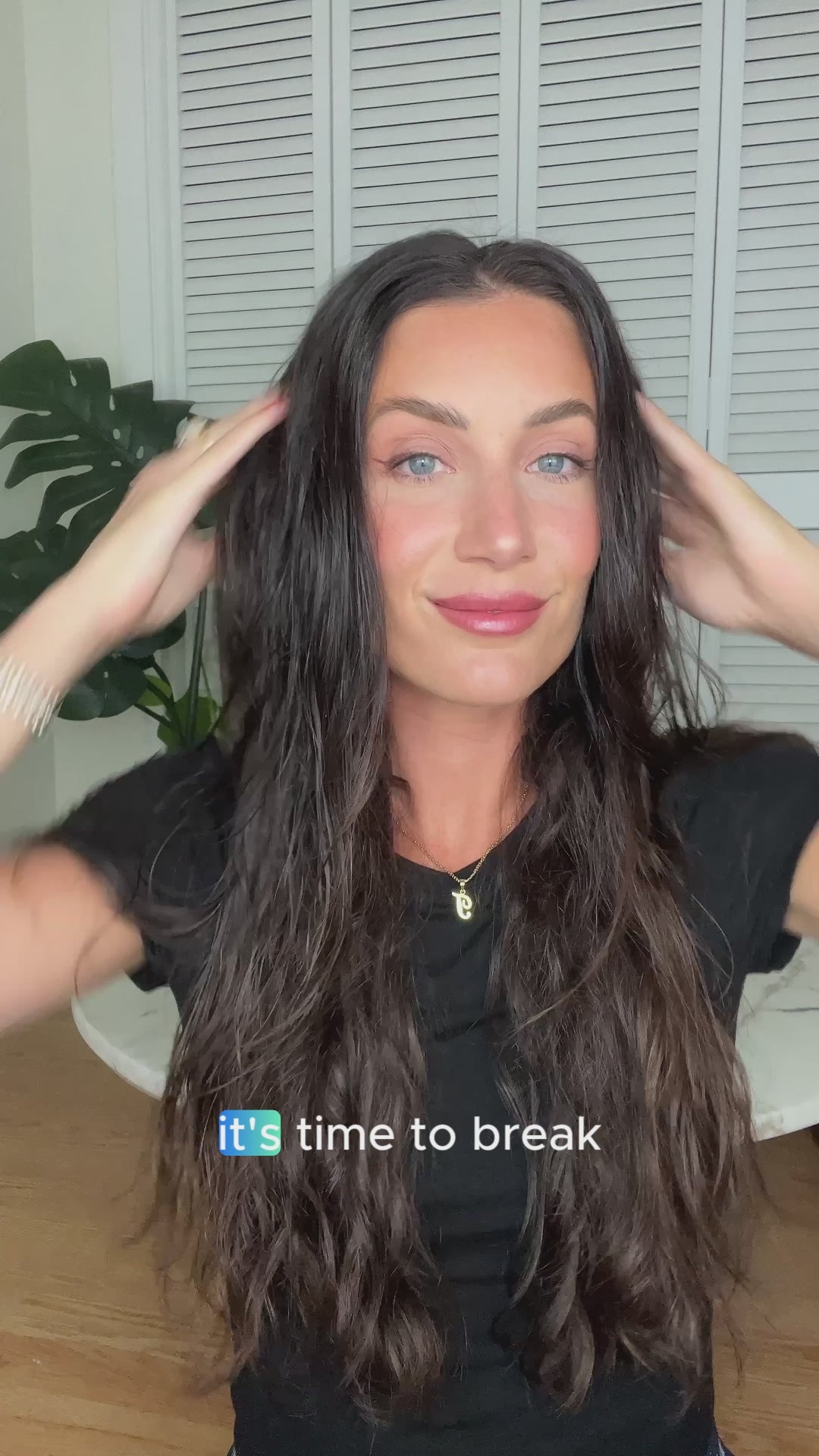 Load video: L'Brise Paris Multi-Styler | Blowout Bundle + FREE Blow Dryer Attachment